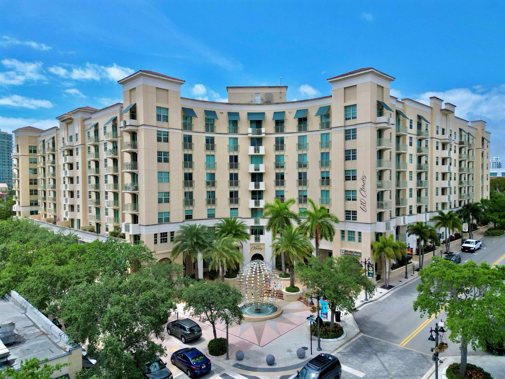 610 Clematis St #326