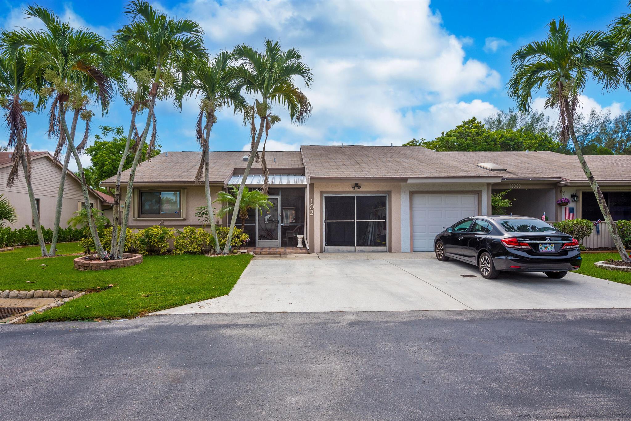 102 Mayfair Ln #H2