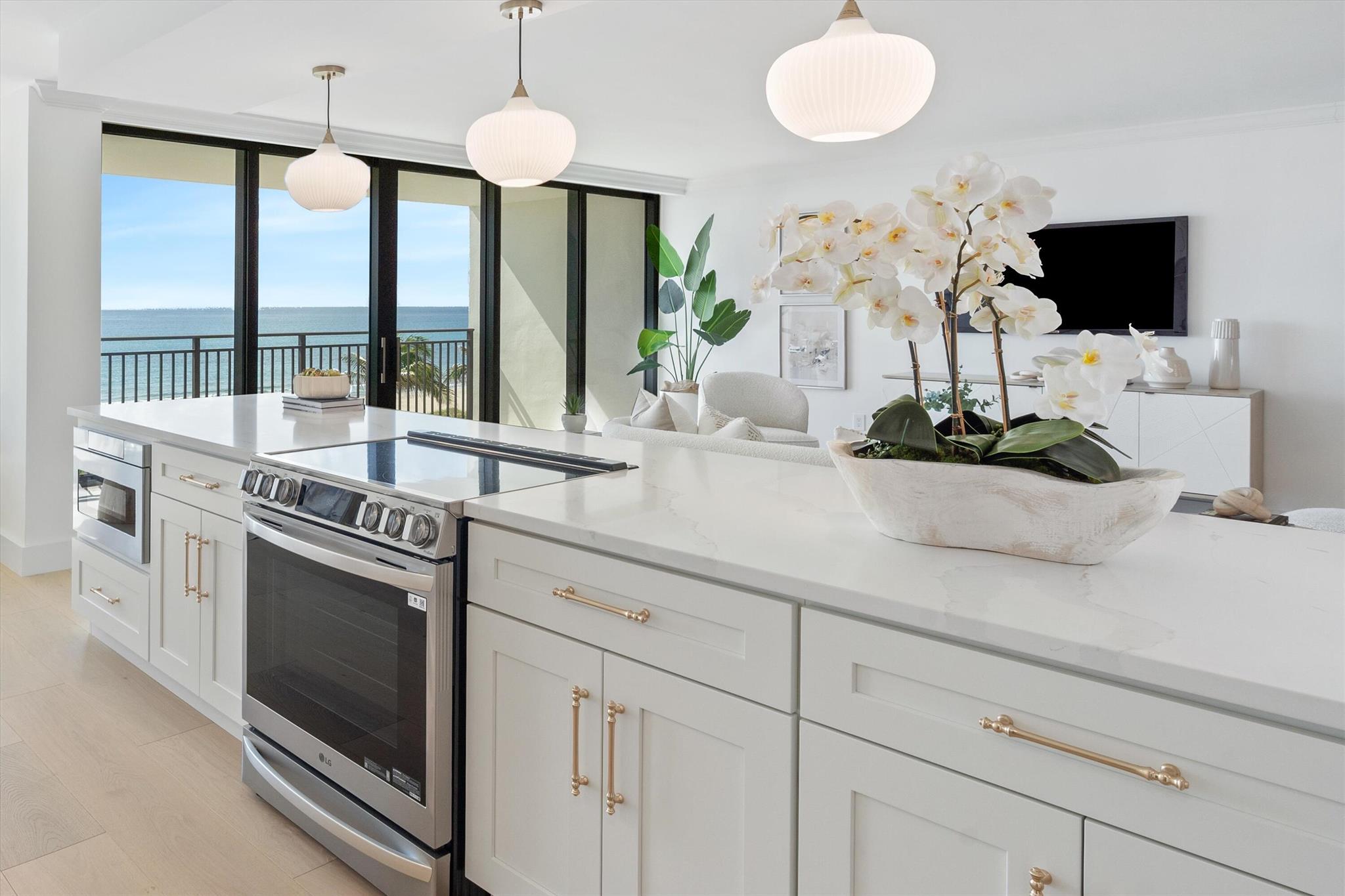 1800 S Ocean Blvd #4b Boca Raton, FL 33432