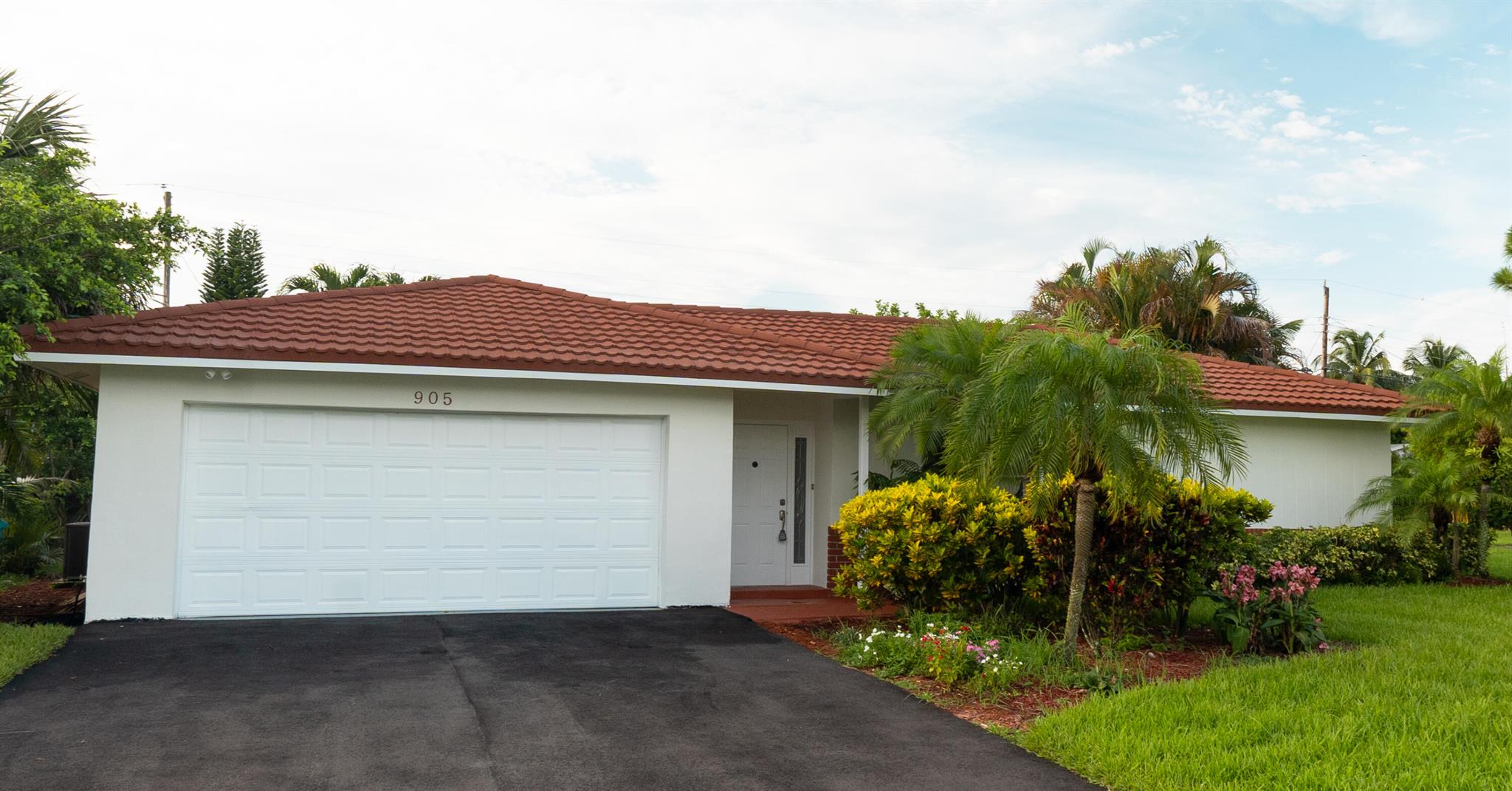 905 Sunset Rd