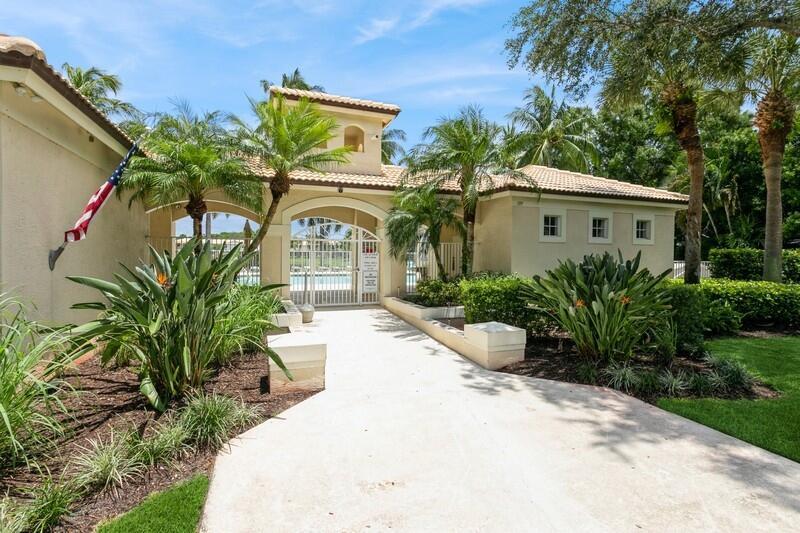 144 Fox Meadow Run Jupiter, FL 33458