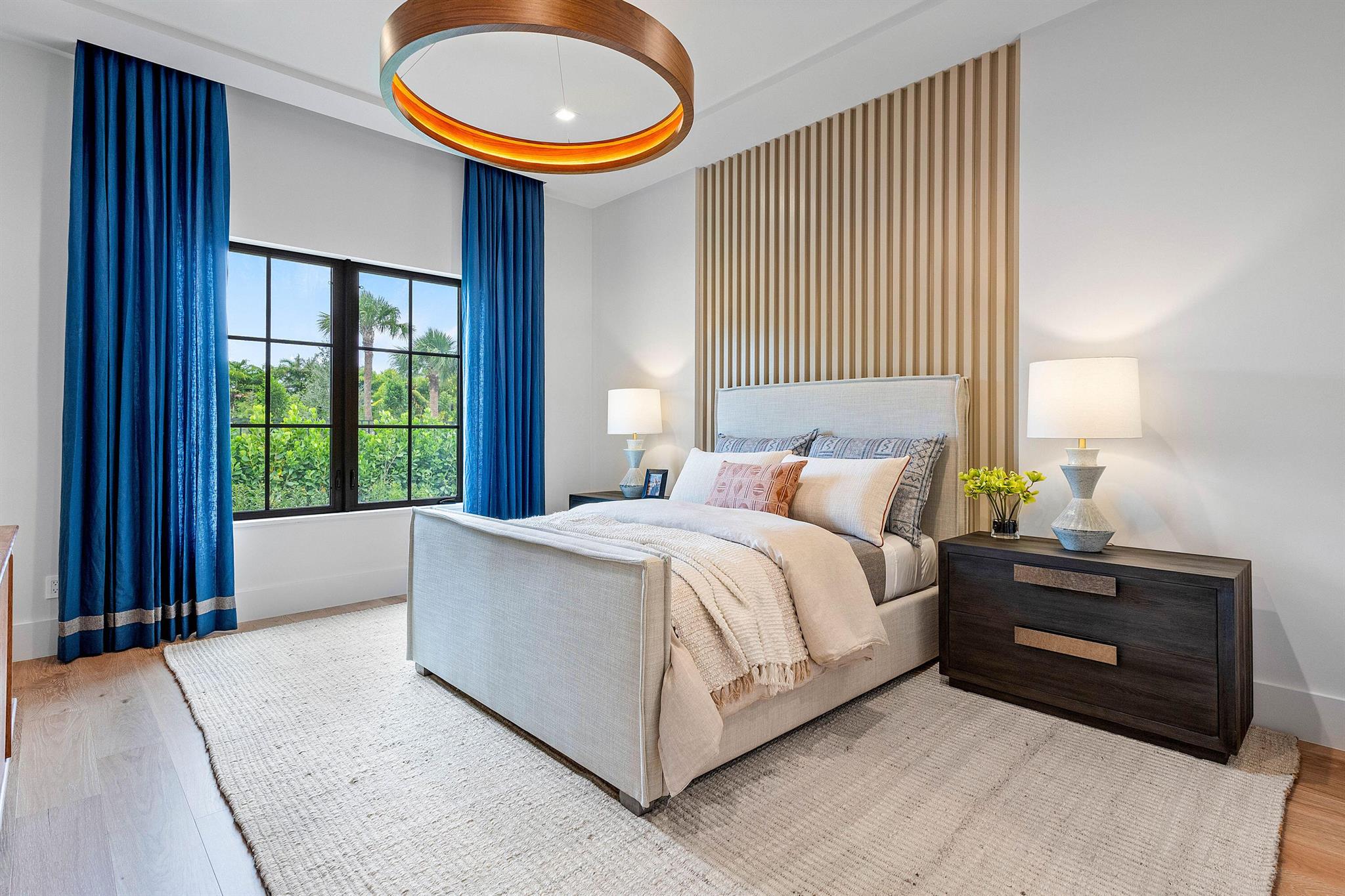 2912 Bluewater Cv Gulfstream, FL 33483