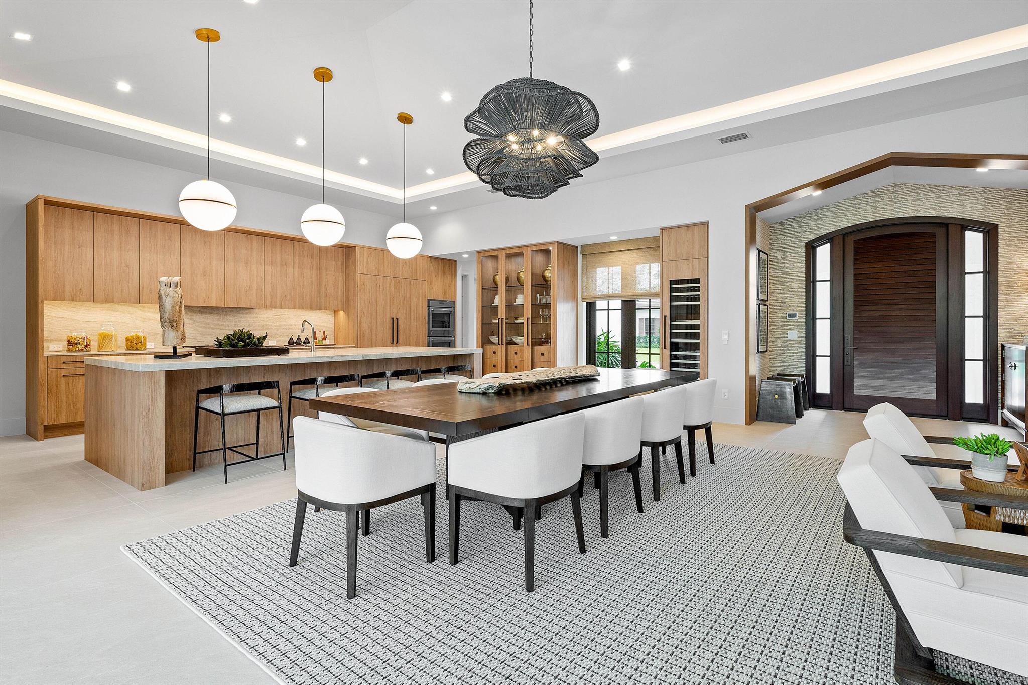 2912 Bluewater Cv Gulfstream, FL 33483