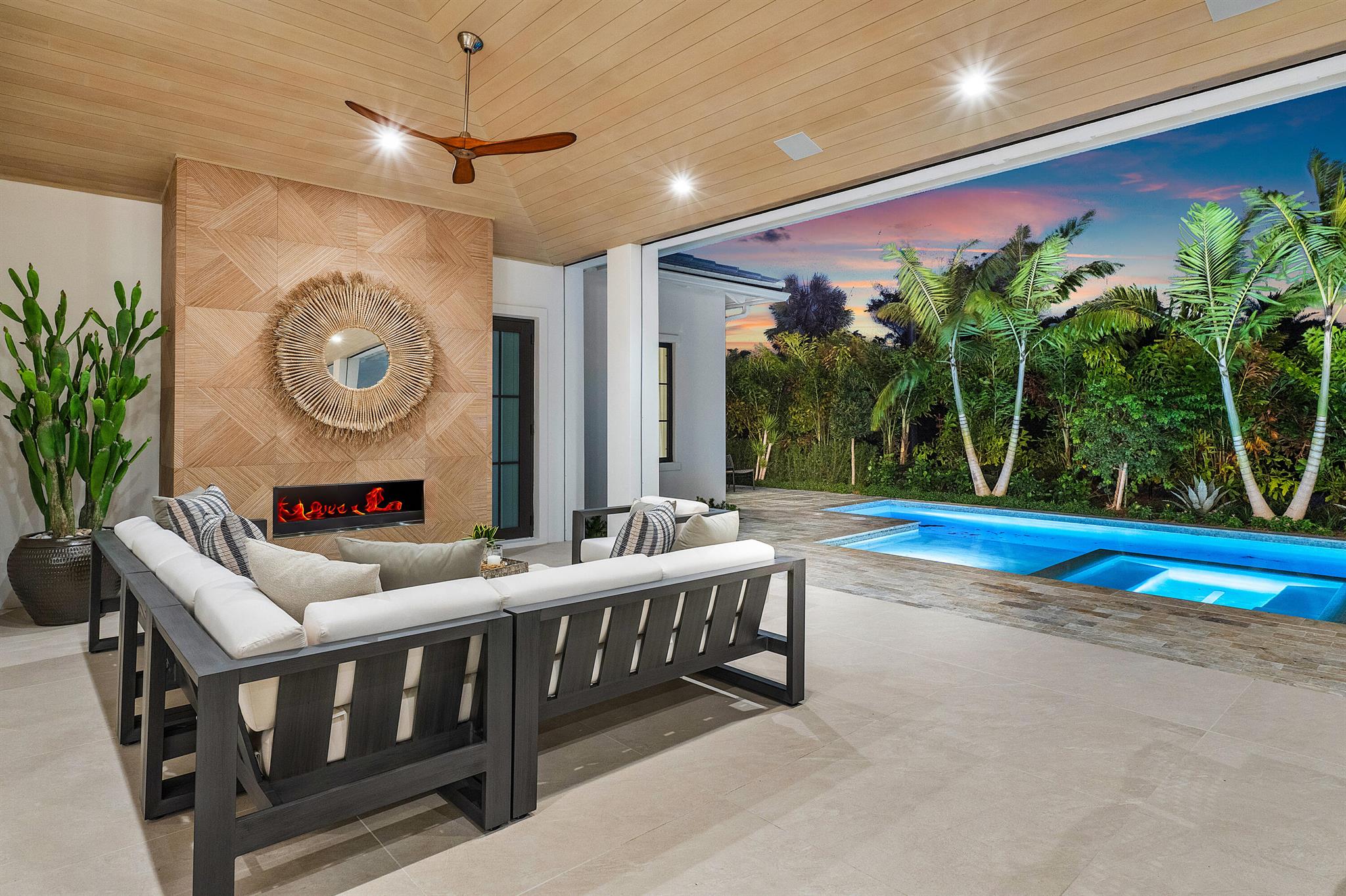 2912 Bluewater Cv Gulfstream, FL 33483