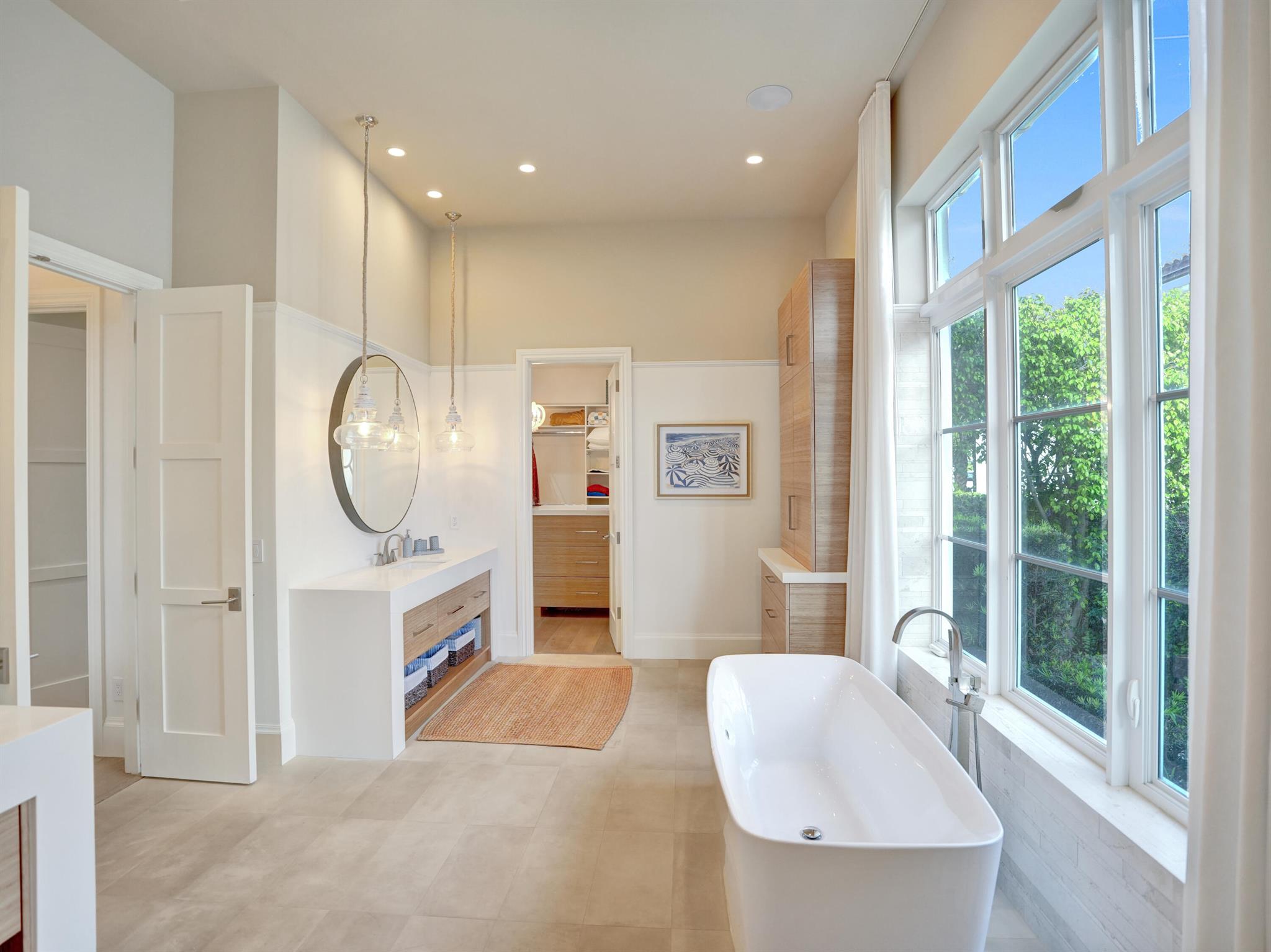 5120 NE 31st Ave Lighthouse Point, FL 33064