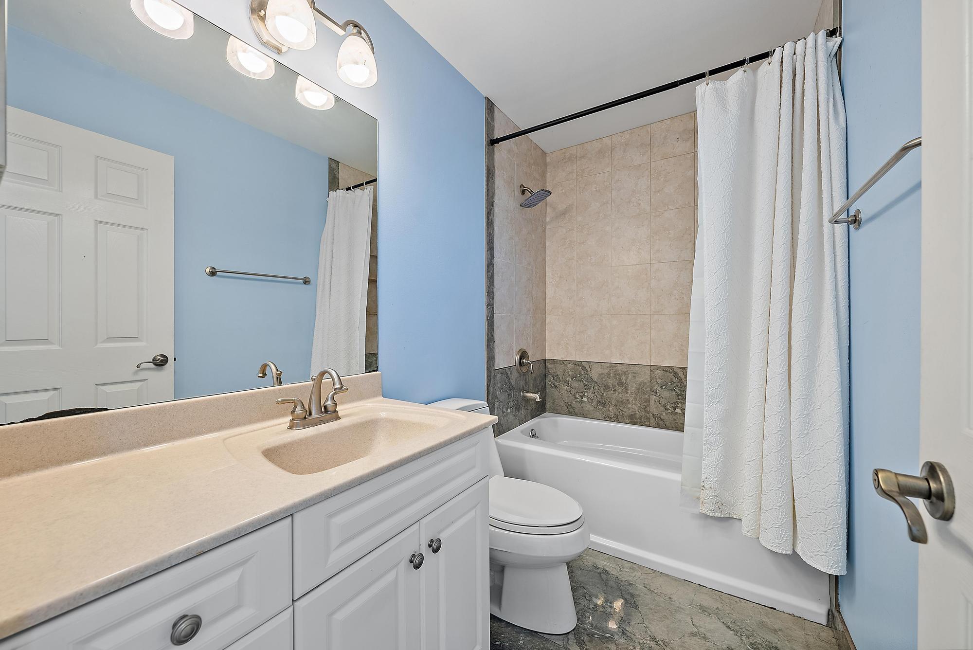 6222 Riverwalk Ln #1 Jupiter, FL 33458