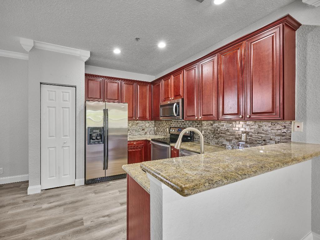 105 E Pigeon Plum #103 Jupiter, FL 33458