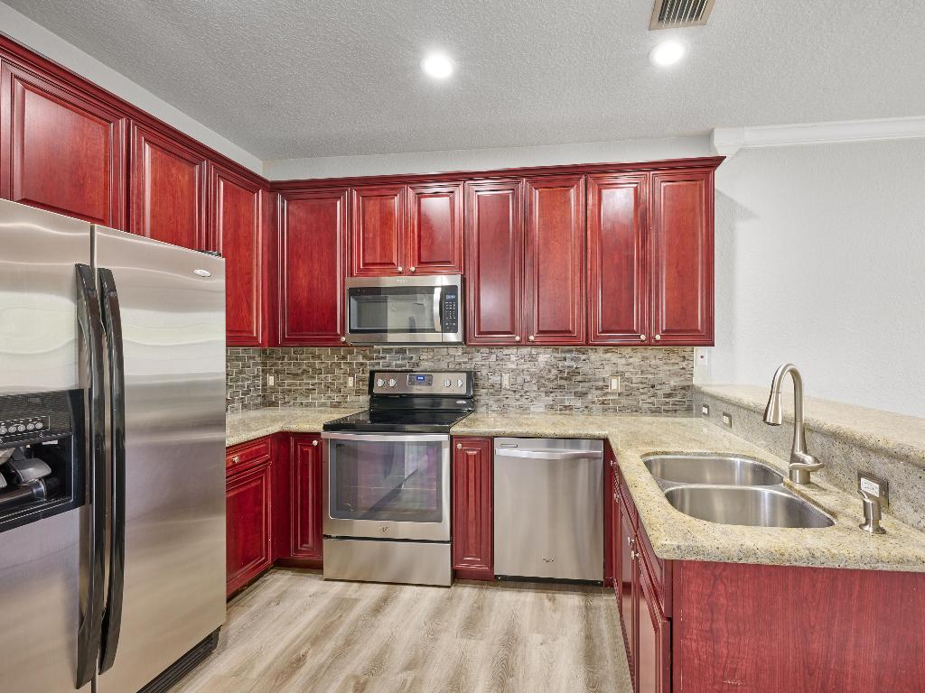 105 E Pigeon Plum #103 Jupiter, FL 33458