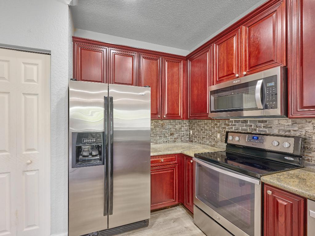 105 E Pigeon Plum #103 Jupiter, FL 33458