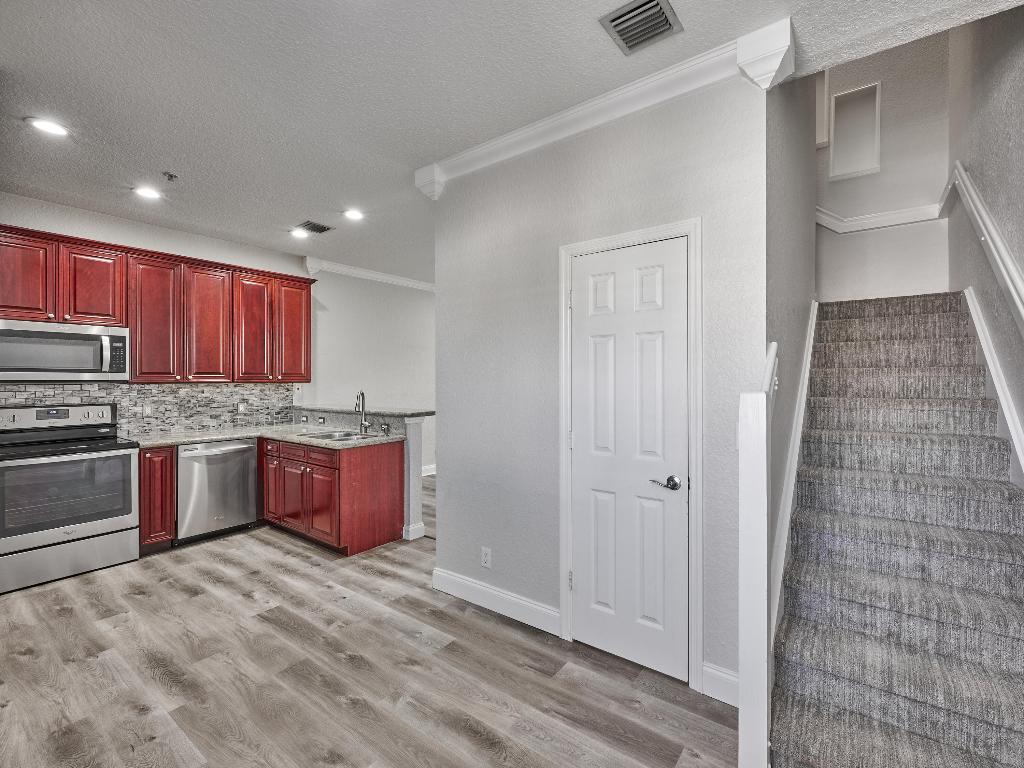 105 E Pigeon Plum #103 Jupiter, FL 33458