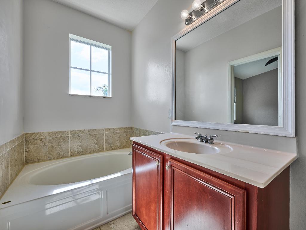 105 E Pigeon Plum #103 Jupiter, FL 33458