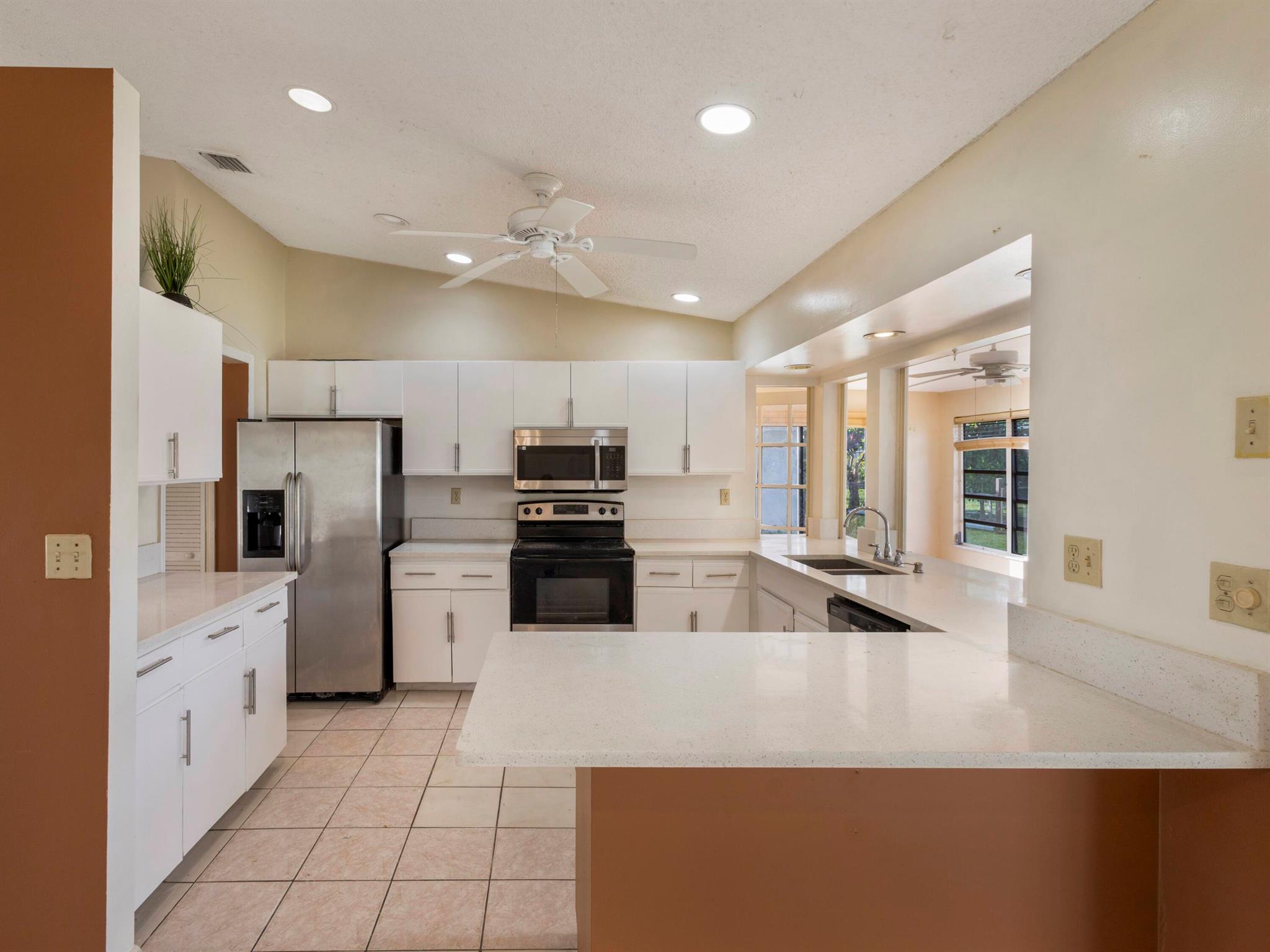 1201 Pine Sage Cir West Palm Beach, FL 33409