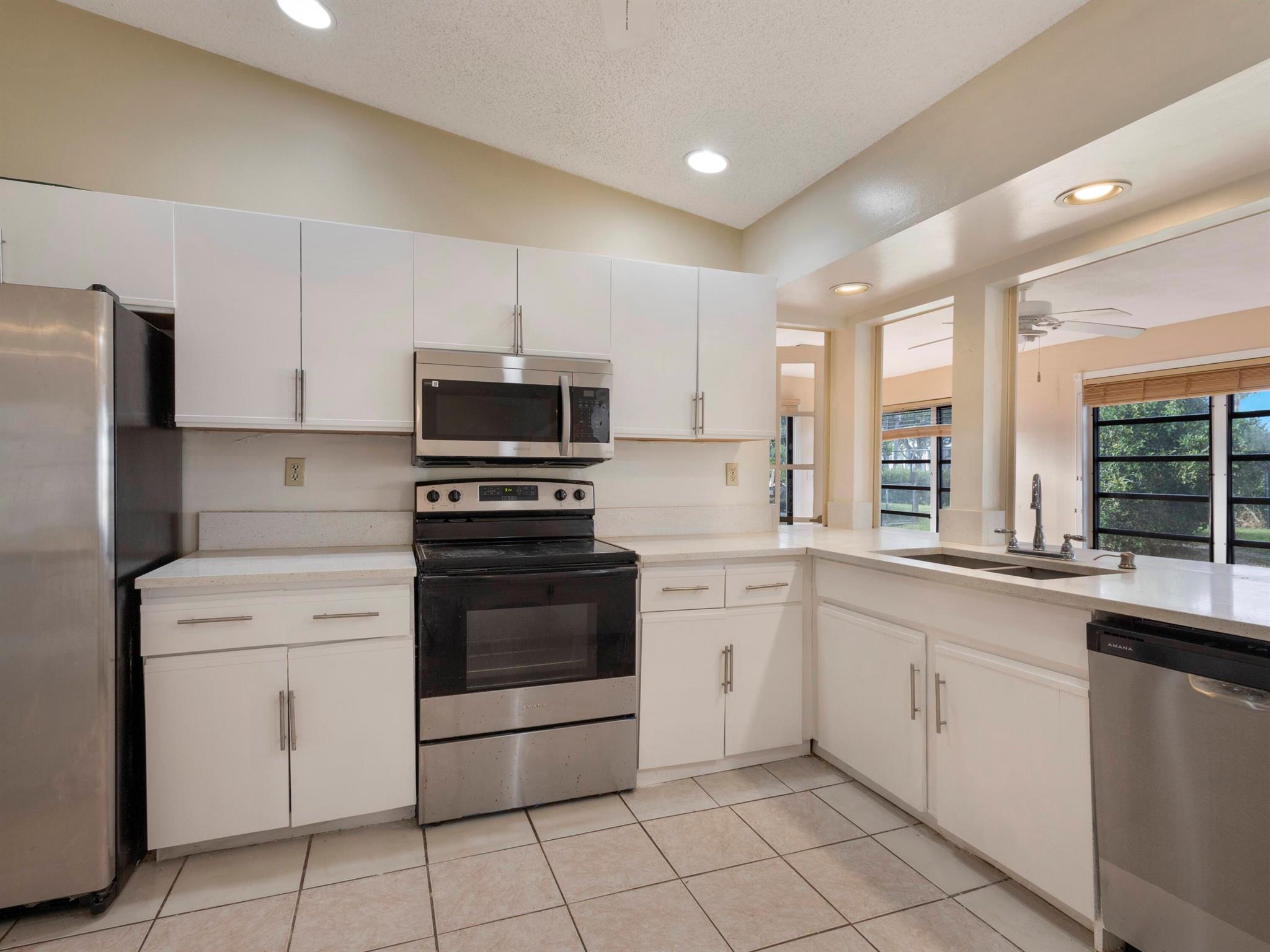 1201 Pine Sage Cir West Palm Beach, FL 33409