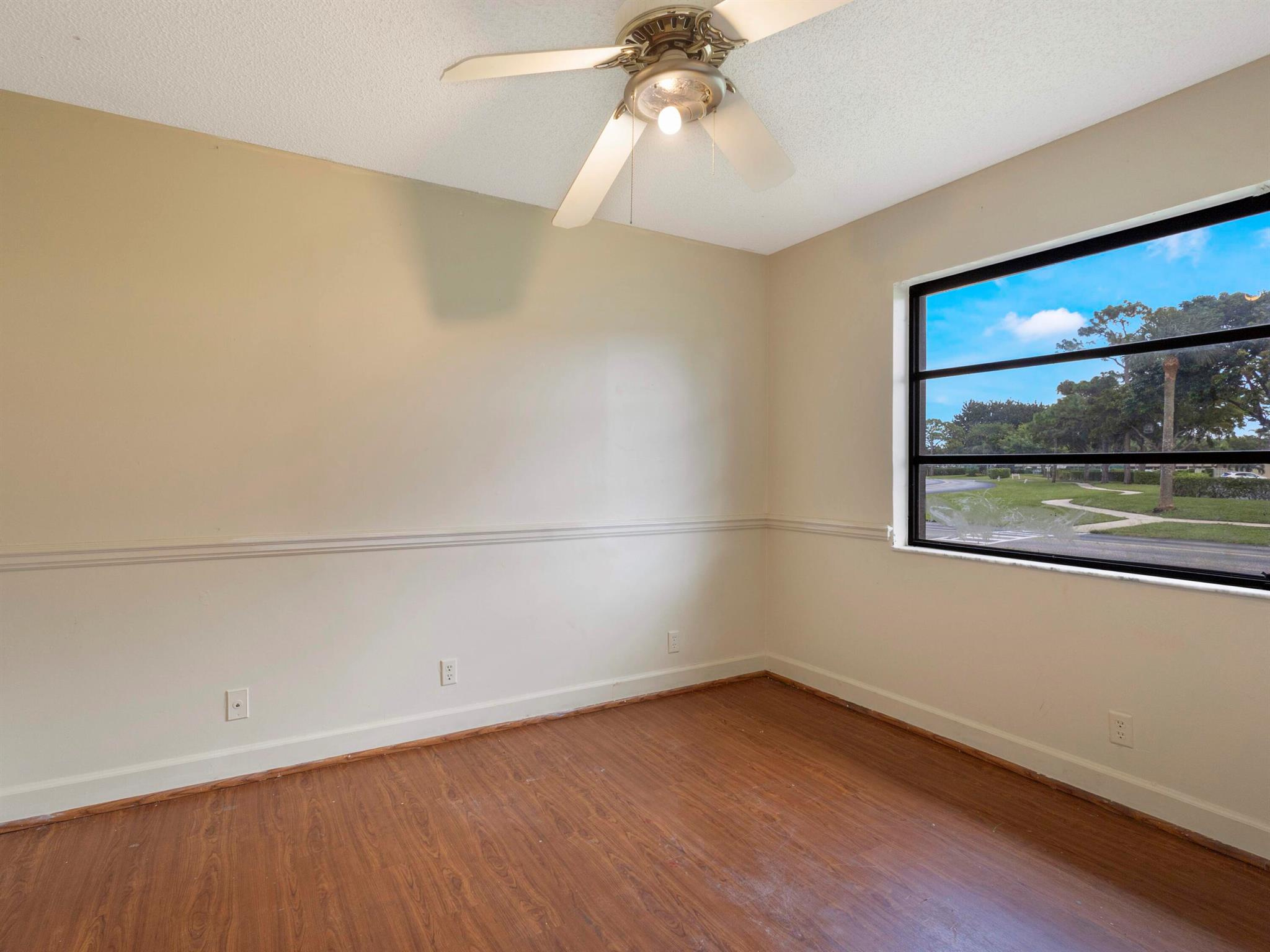 1201 Pine Sage Cir West Palm Beach, FL 33409