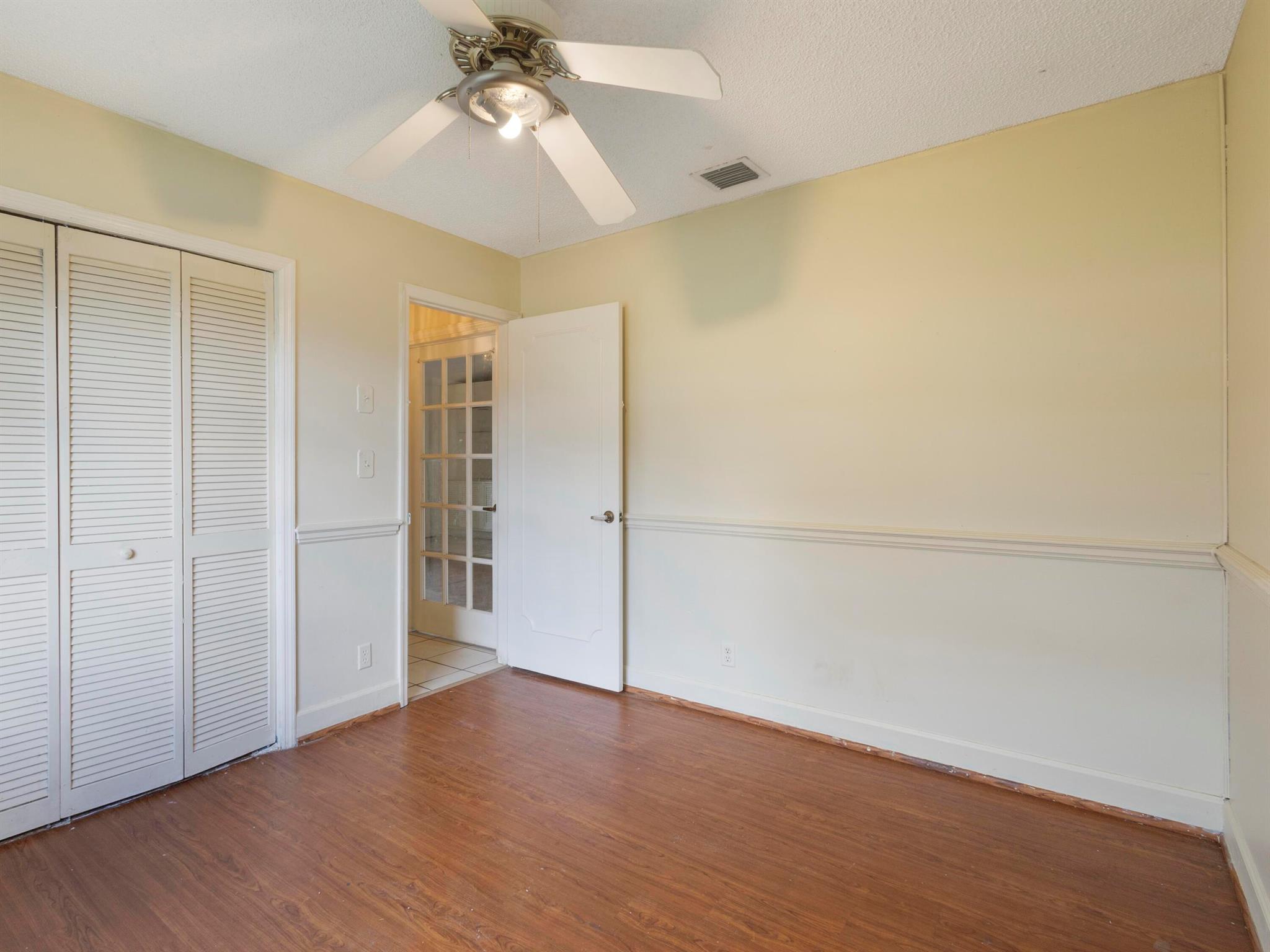 1201 Pine Sage Cir West Palm Beach, FL 33409