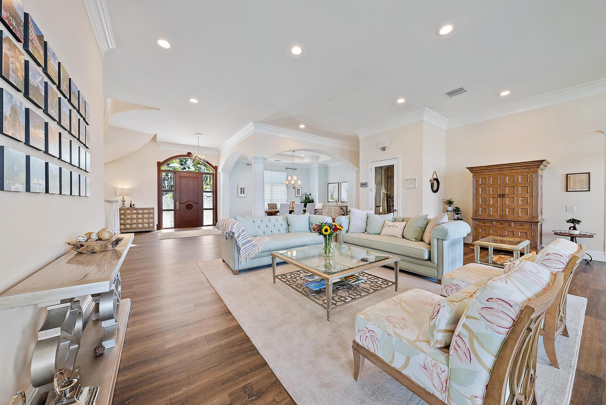 18137 Palm Pt Dr Jupiter, FL 33458