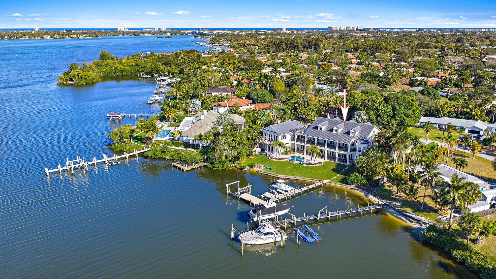 18137 Palm Pt Dr Jupiter, FL 33458