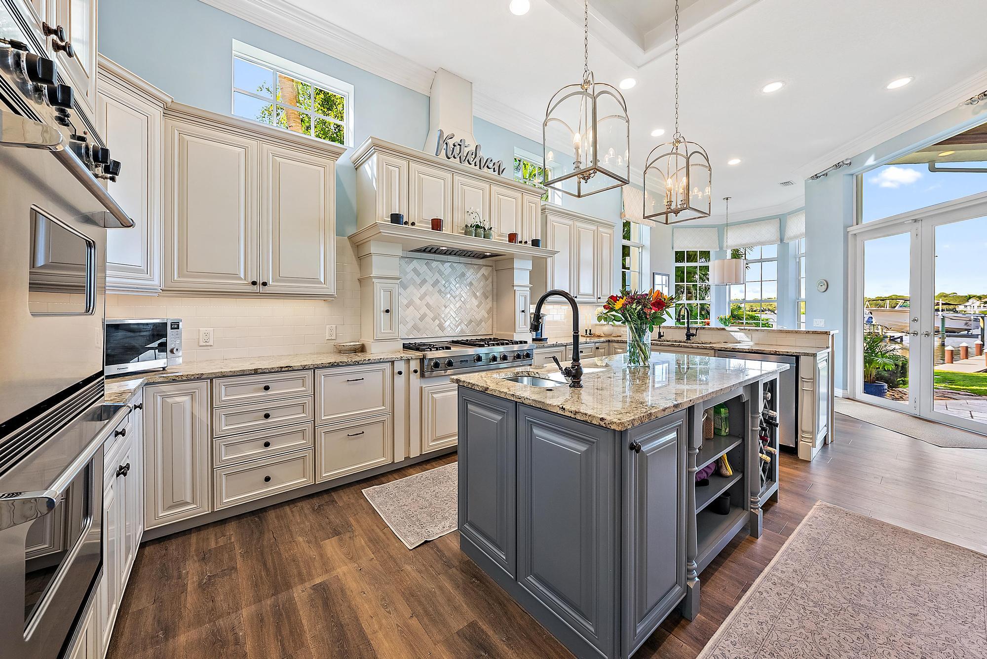 18137 Palm Pt Dr Jupiter, FL 33458