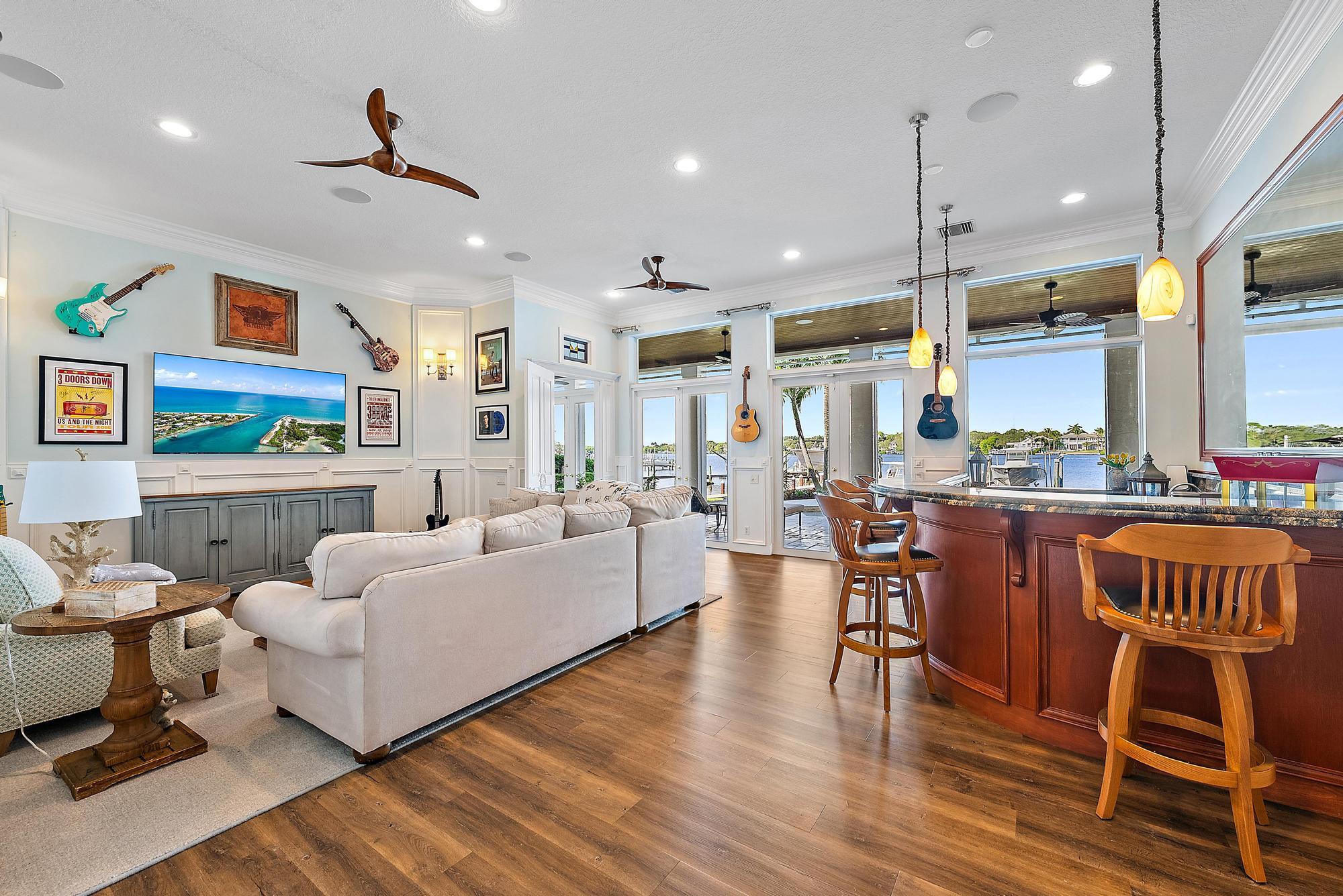 18137 Palm Pt Dr Jupiter, FL 33458