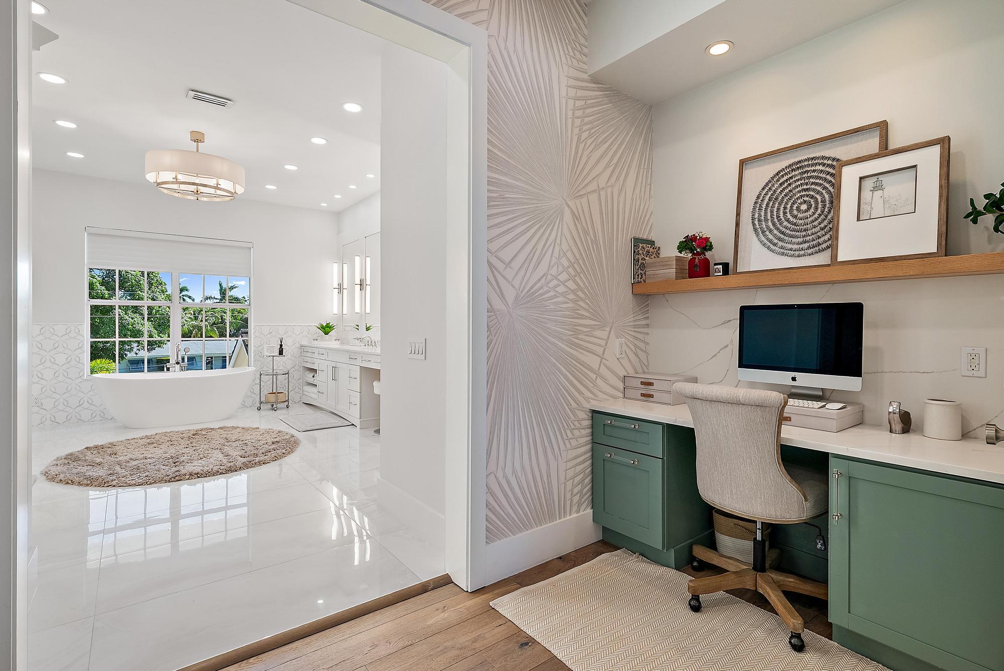 18137 Palm Pt Dr Jupiter, FL 33458