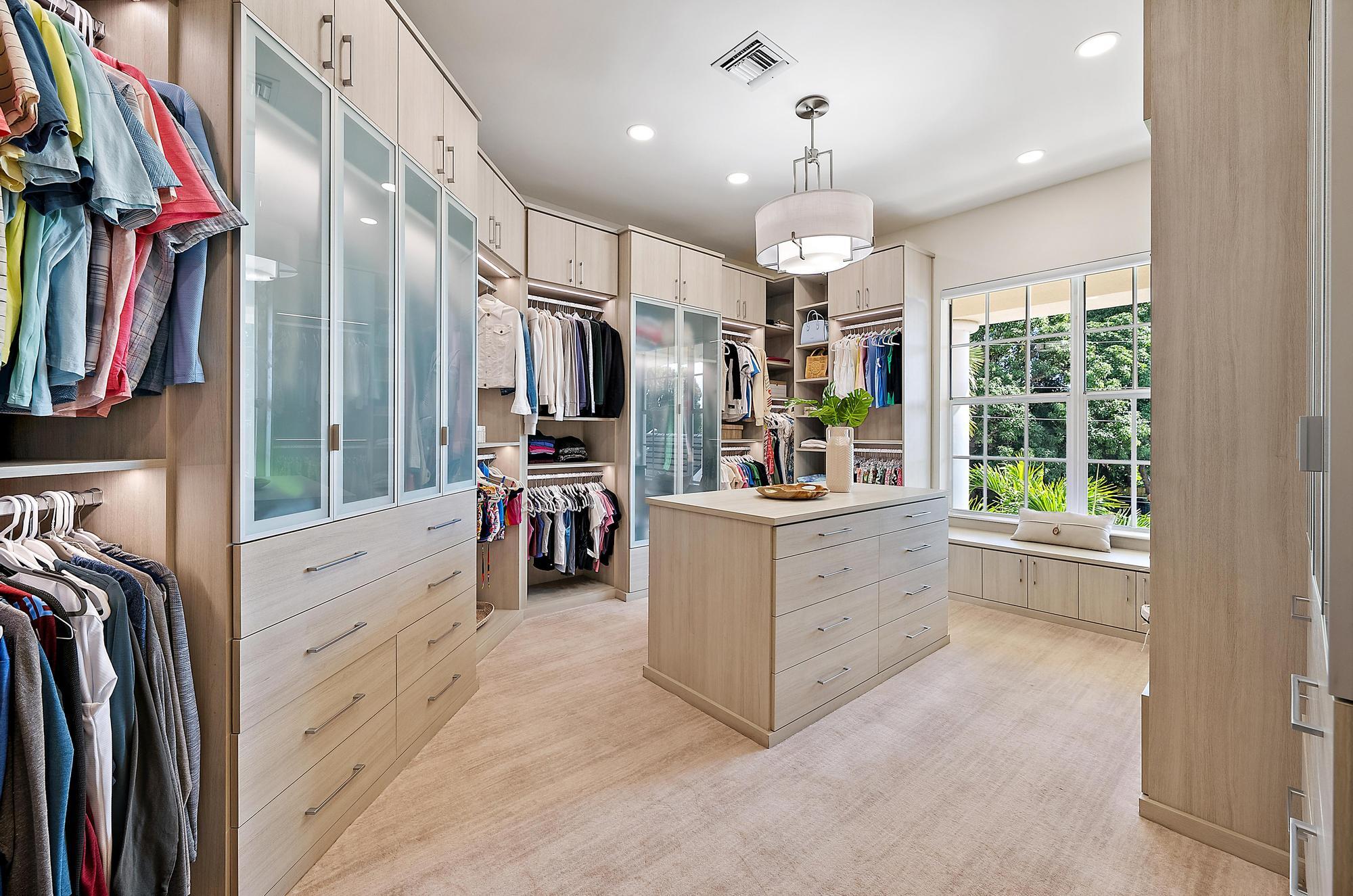 18137 Palm Pt Dr Jupiter, FL 33458