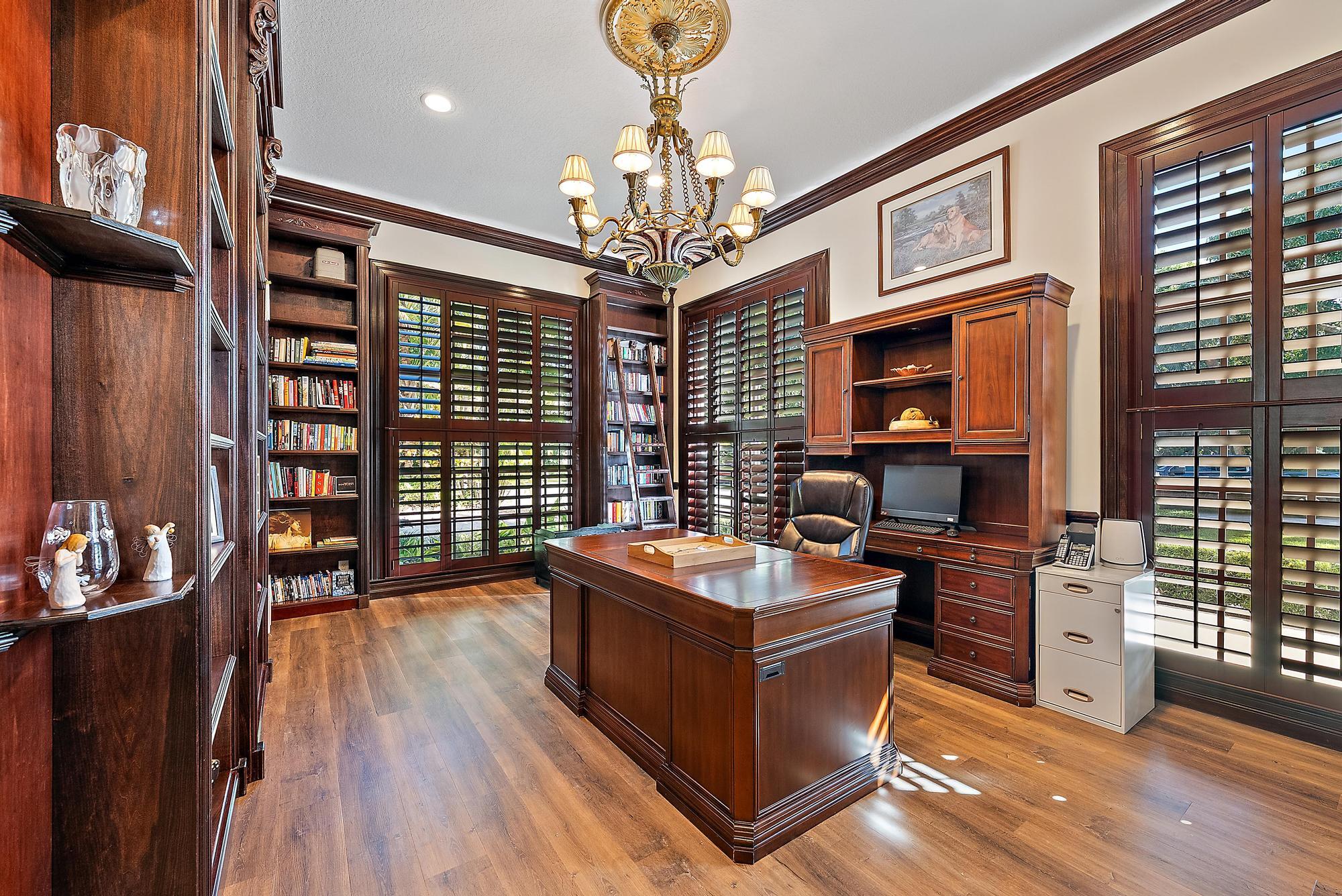 18137 Palm Pt Dr Jupiter, FL 33458