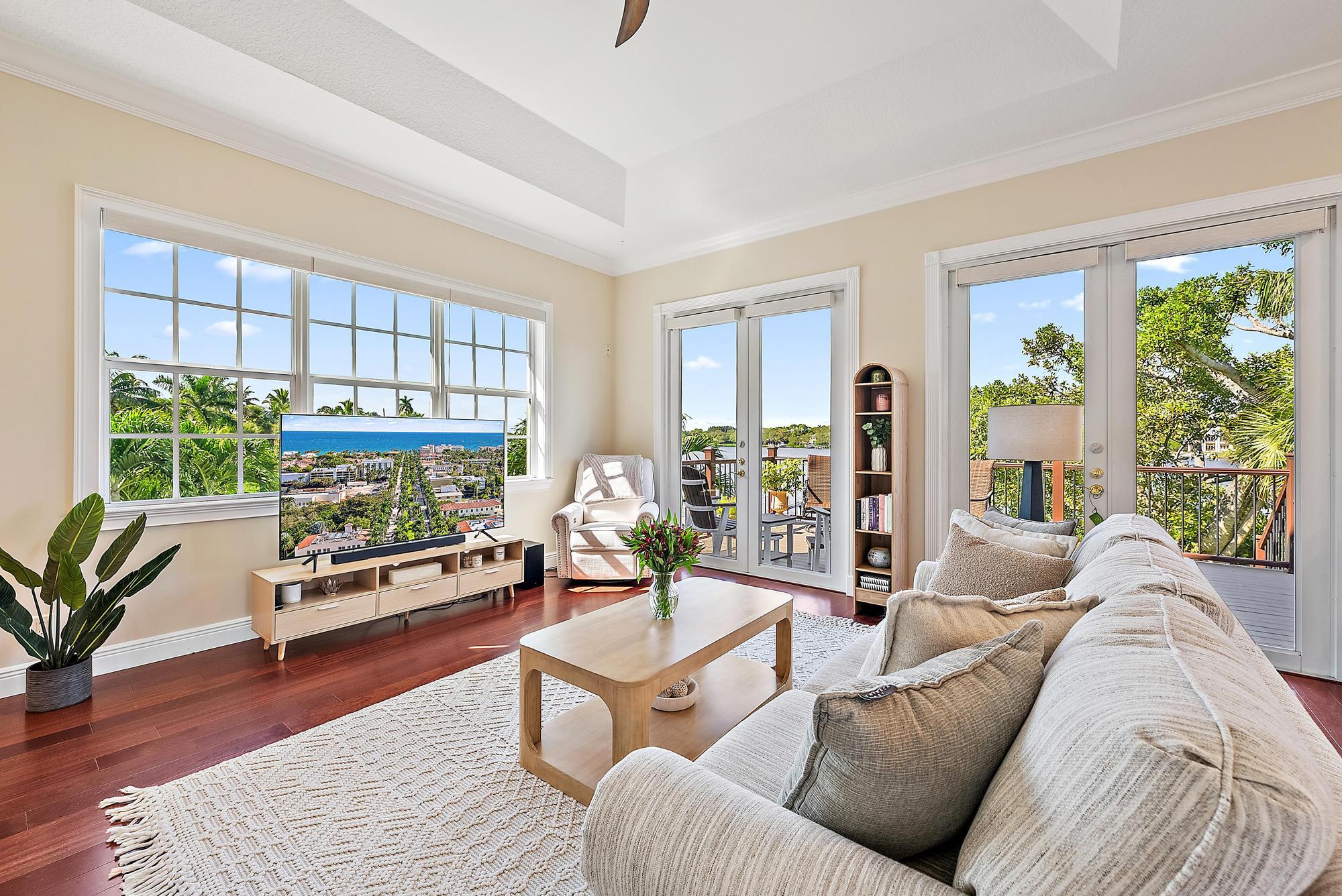 18137 Palm Pt Dr Jupiter, FL 33458