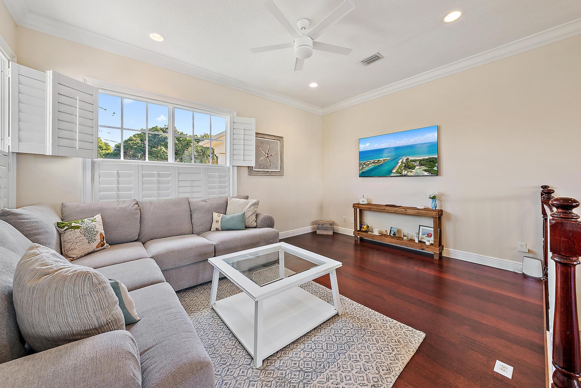 18137 Palm Pt Dr Jupiter, FL 33458