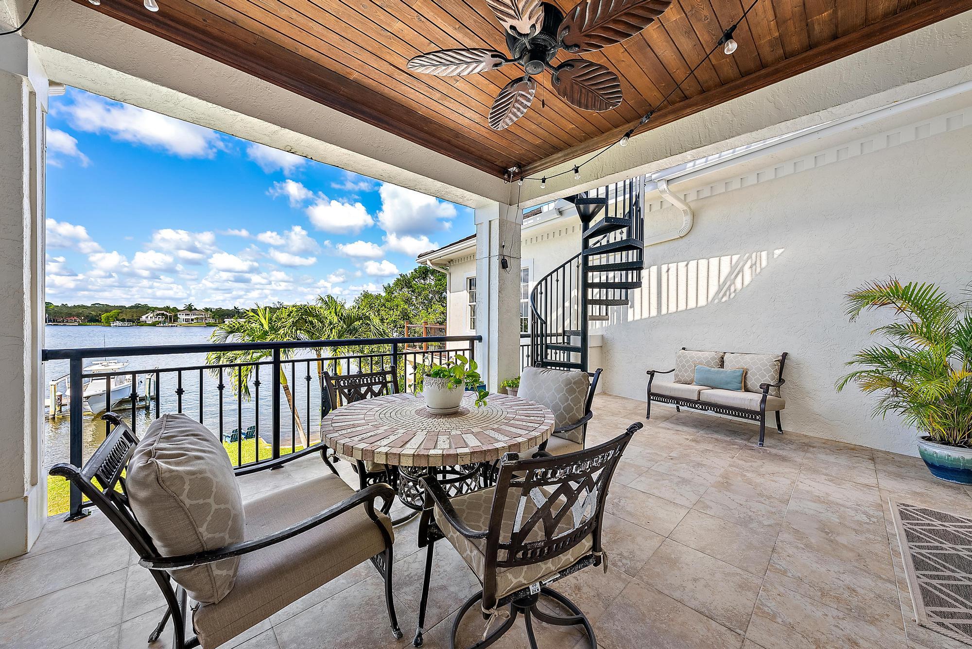 18137 Palm Pt Dr Jupiter, FL 33458