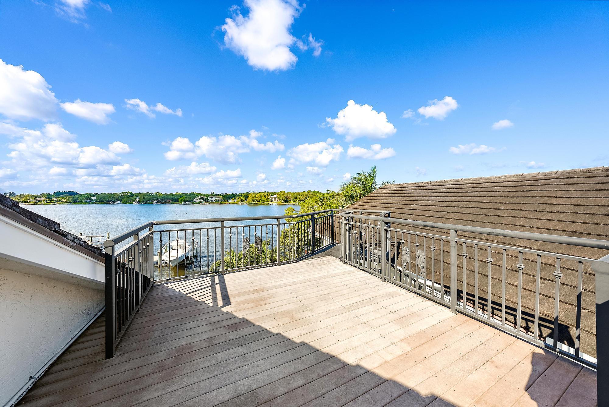 18137 Palm Pt Dr Jupiter, FL 33458