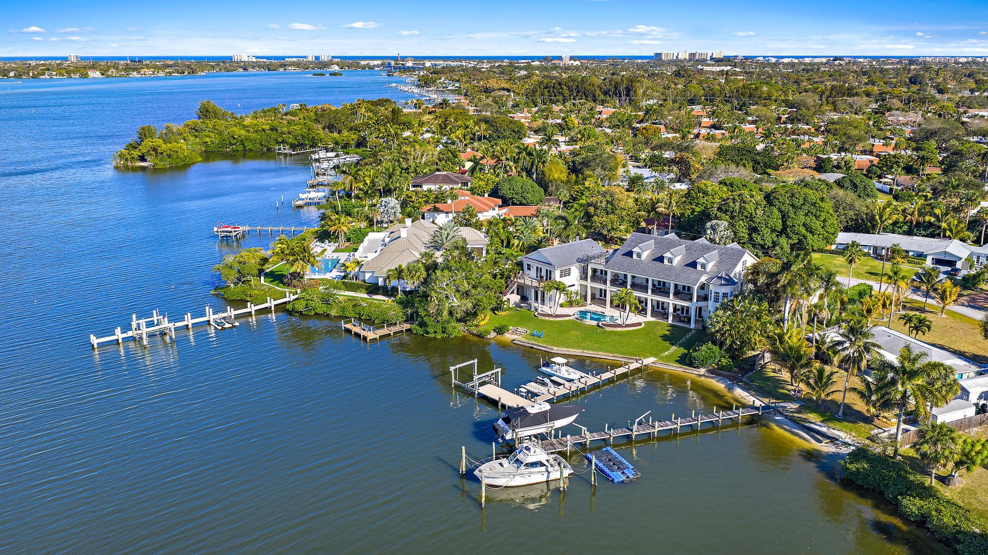 18137 Palm Pt Dr Jupiter, FL 33458