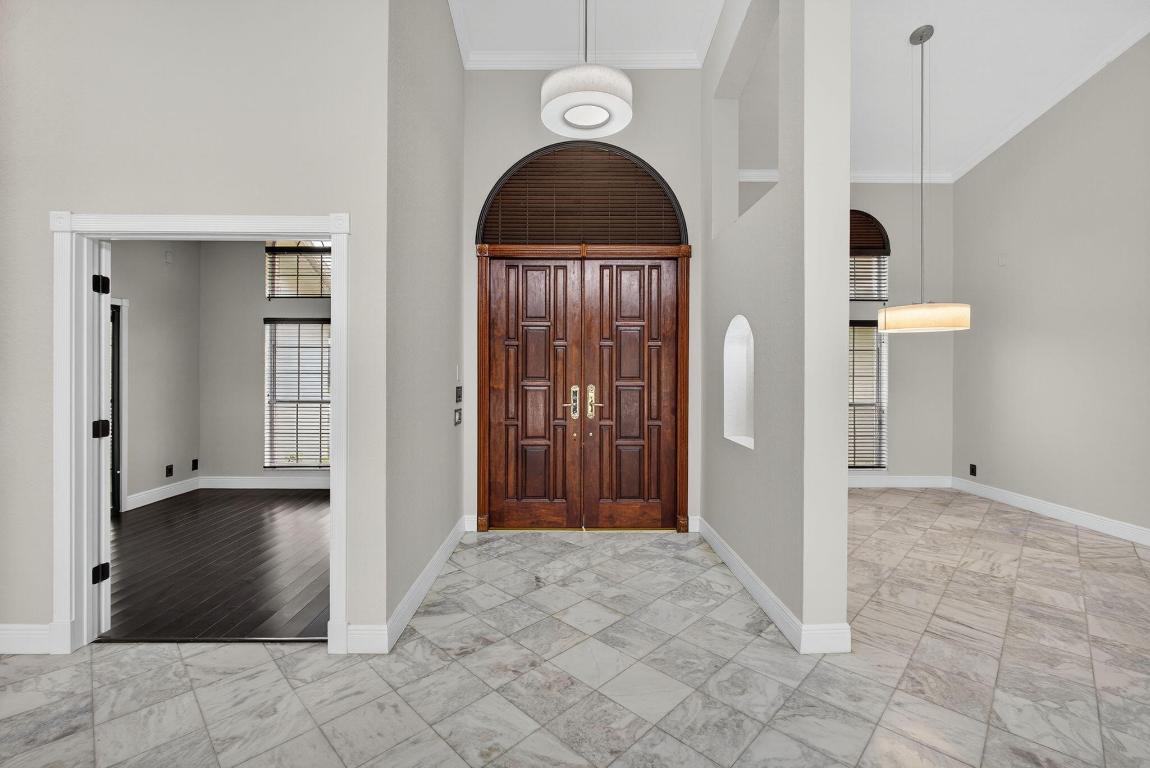 1295 Longlea Ter Wellington, FL 33414