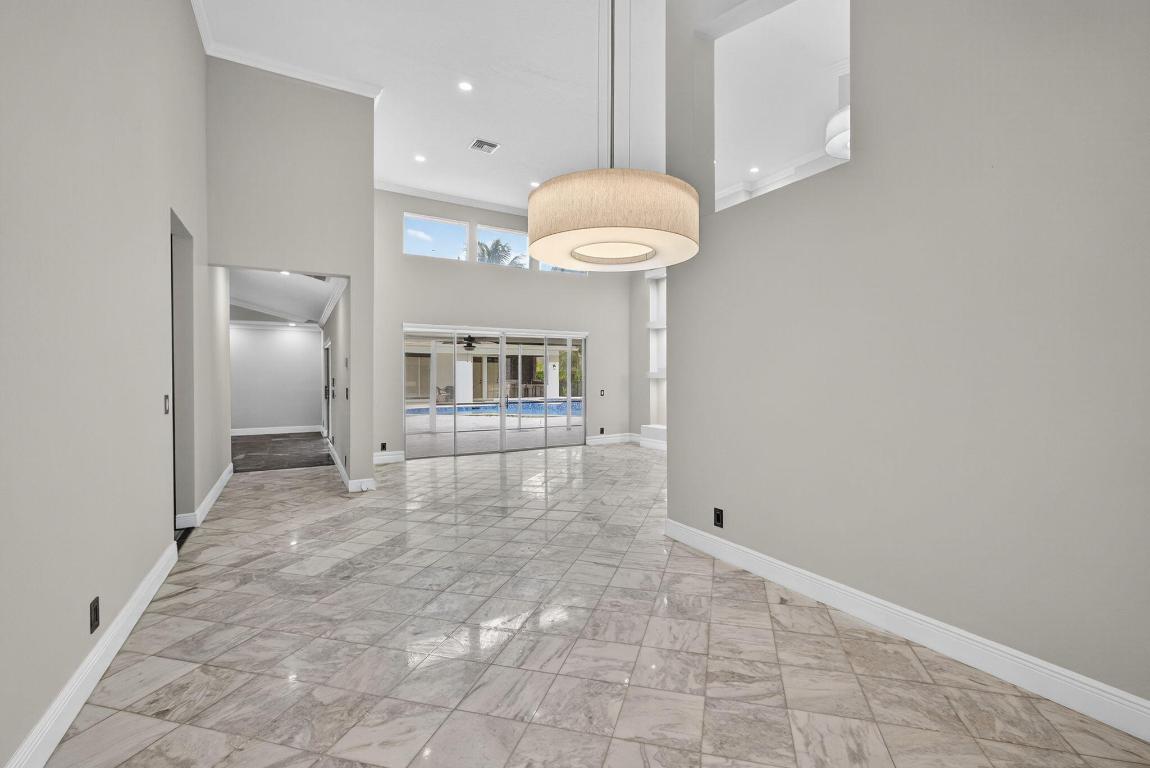 1295 Longlea Ter Wellington, FL 33414