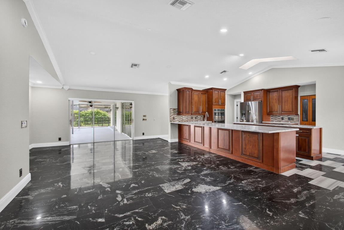 1295 Longlea Ter Wellington, FL 33414