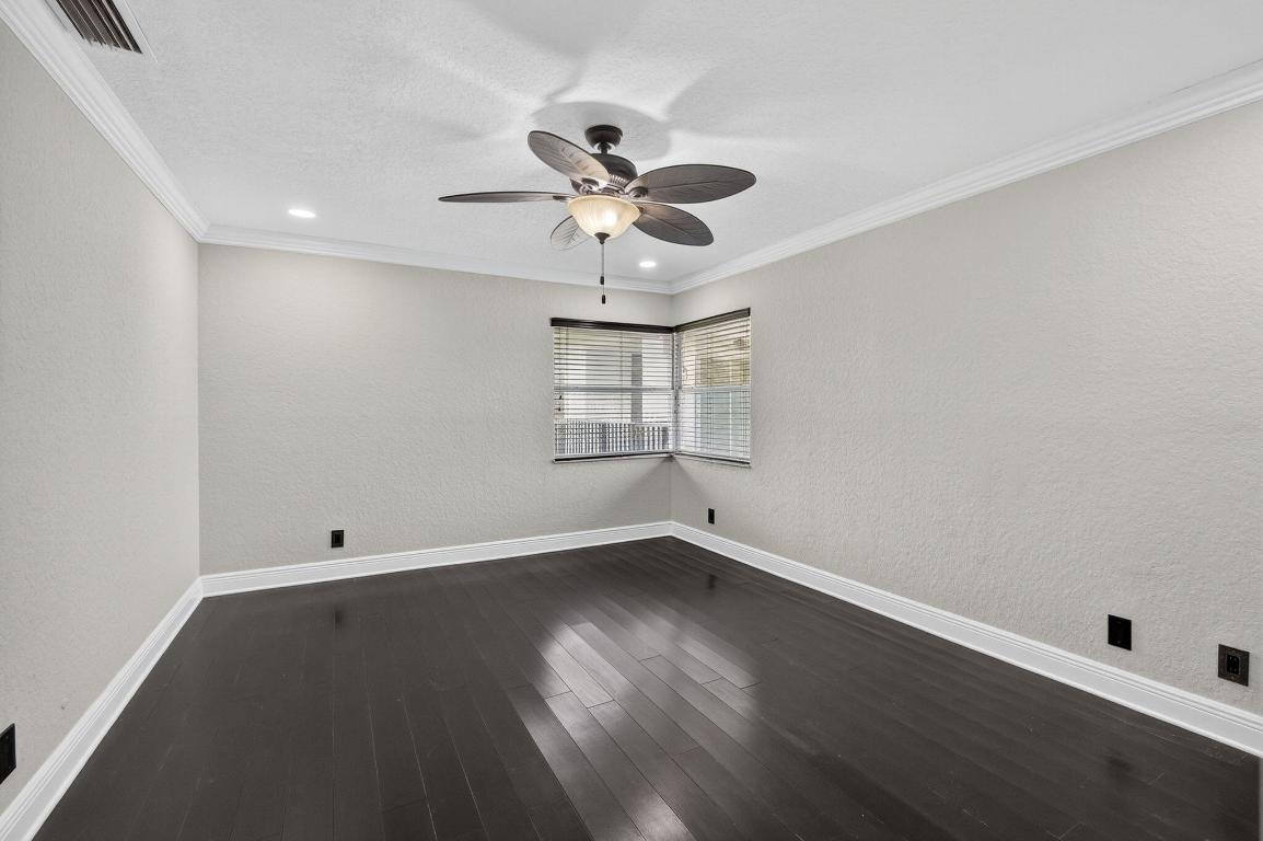 1295 Longlea Ter Wellington, FL 33414