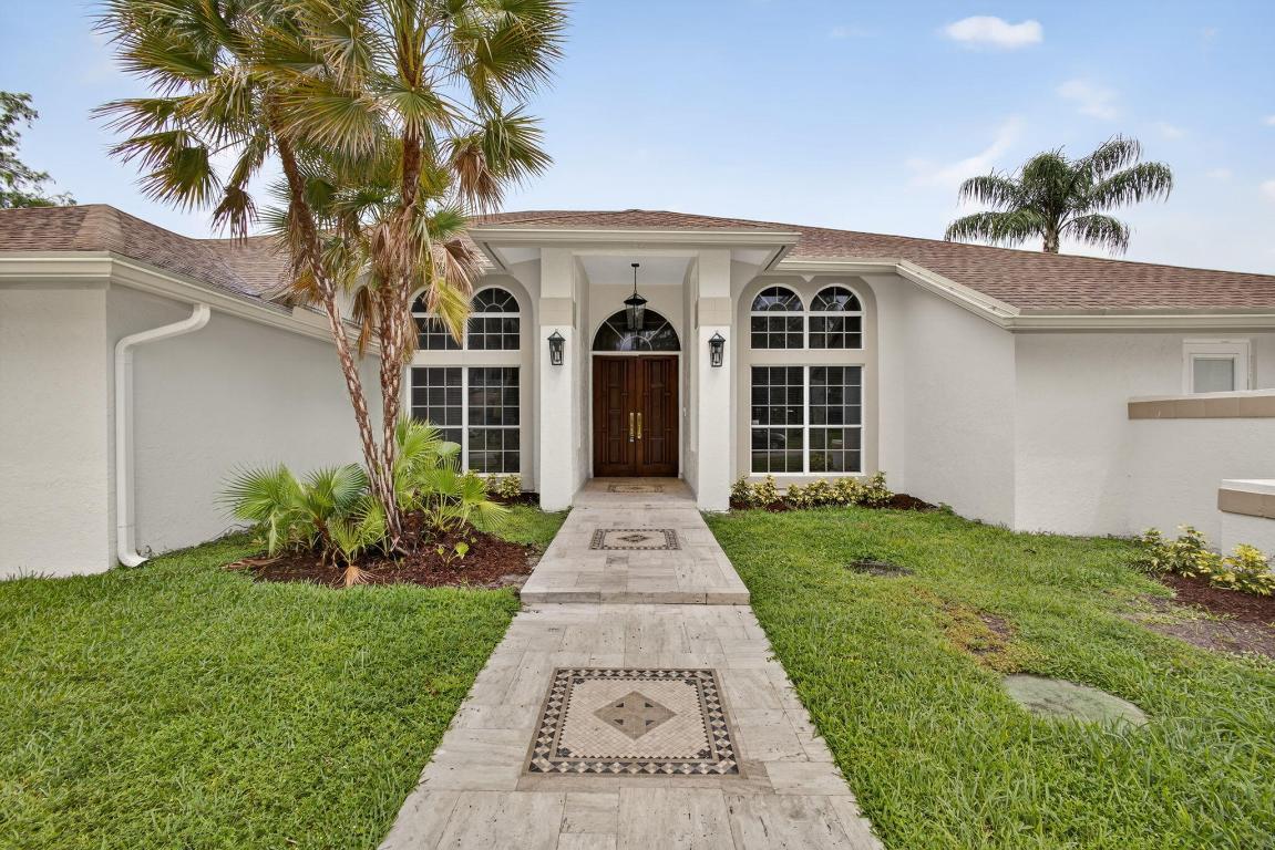 1295 Longlea Ter Wellington, FL 33414