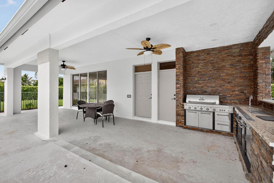 1295 Longlea Ter Wellington, FL 33414