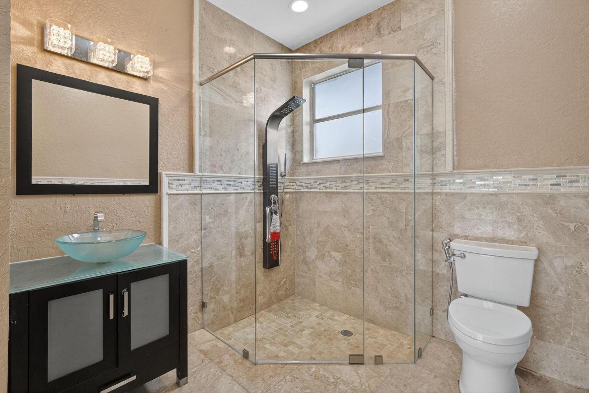 1295 Longlea Ter Wellington, FL 33414