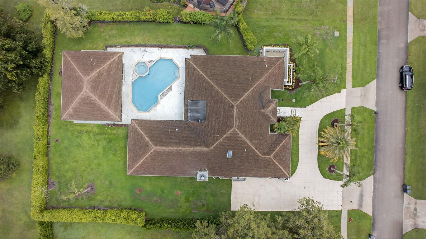 1295 Longlea Ter Wellington, FL 33414