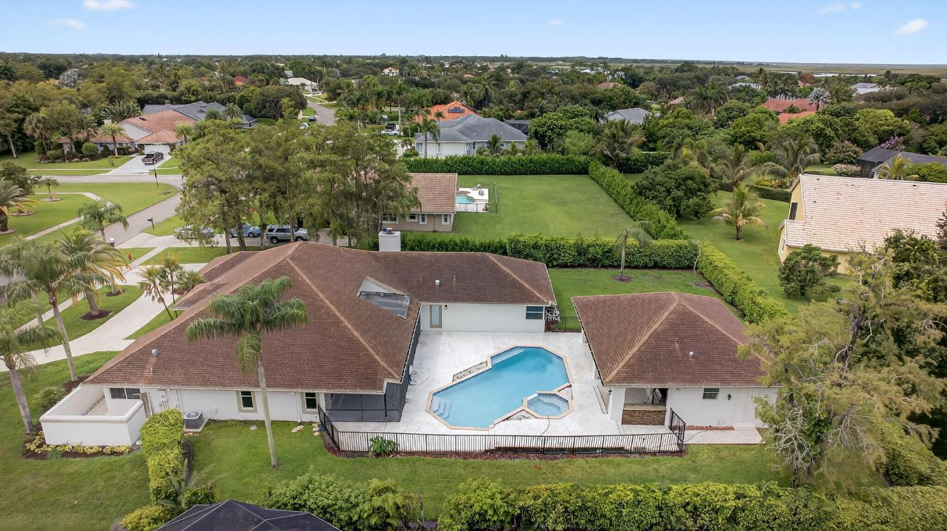 1295 Longlea Ter Wellington, FL 33414