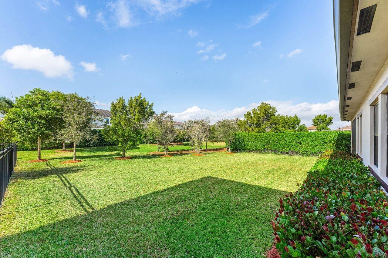 1119 Arrowhead Pt Rd Loxahatchee, FL 33470