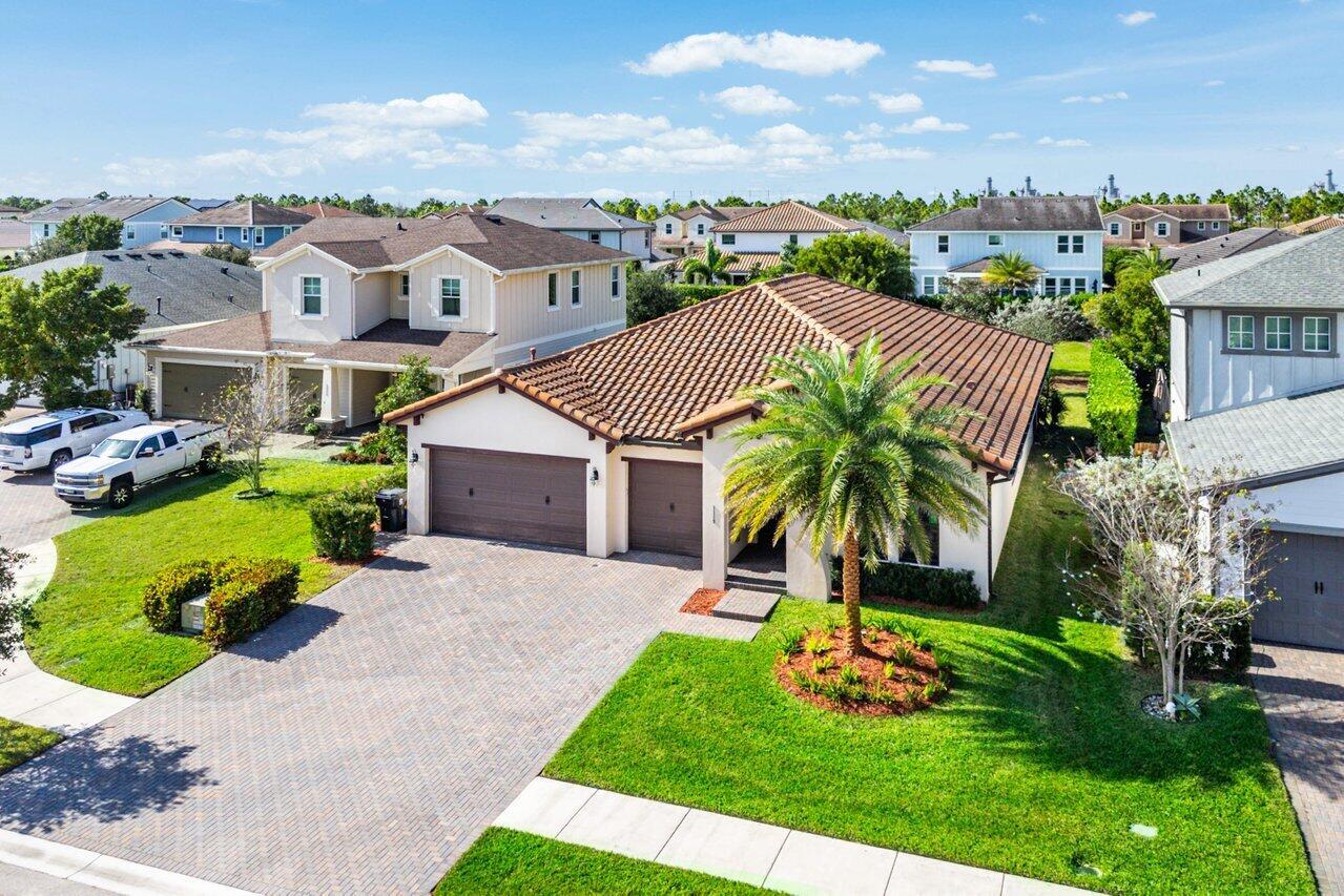 1119 Arrowhead Pt Rd Loxahatchee, FL 33470