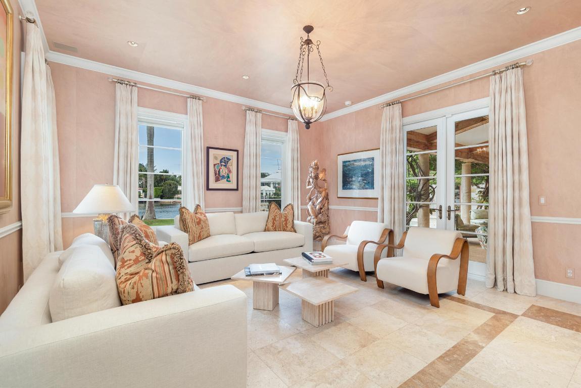 614 Tarpon Palm Beach, FL 33480