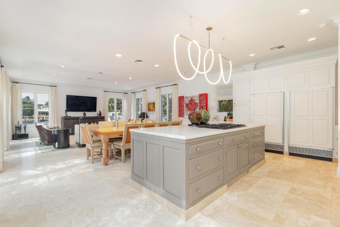 614 Tarpon Palm Beach, FL 33480