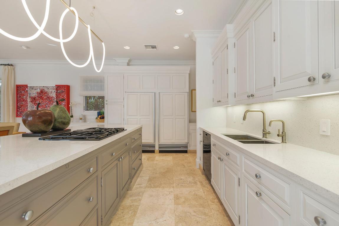 614 Tarpon Palm Beach, FL 33480