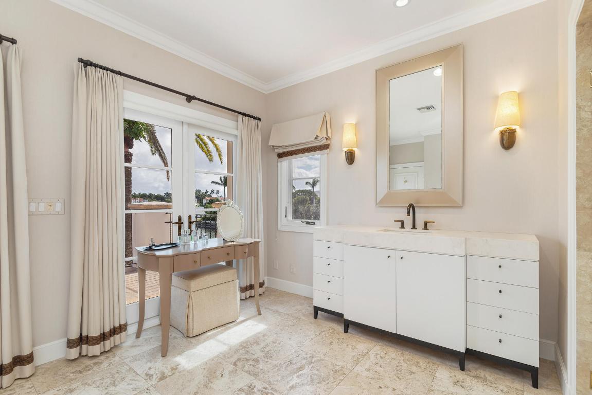 614 Tarpon Palm Beach, FL 33480