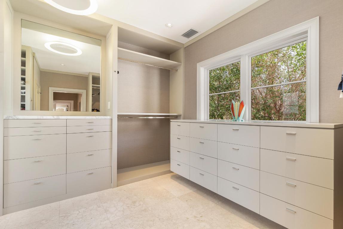 614 Tarpon Palm Beach, FL 33480