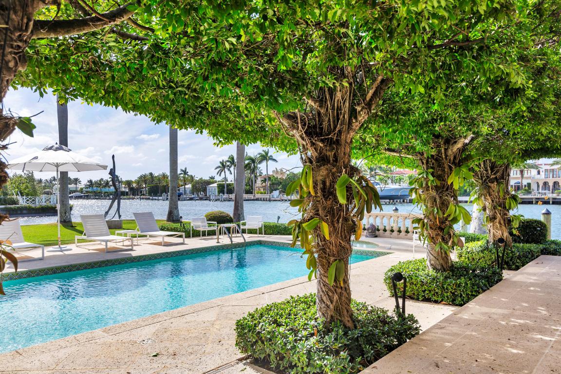 614 Tarpon Palm Beach, FL 33480