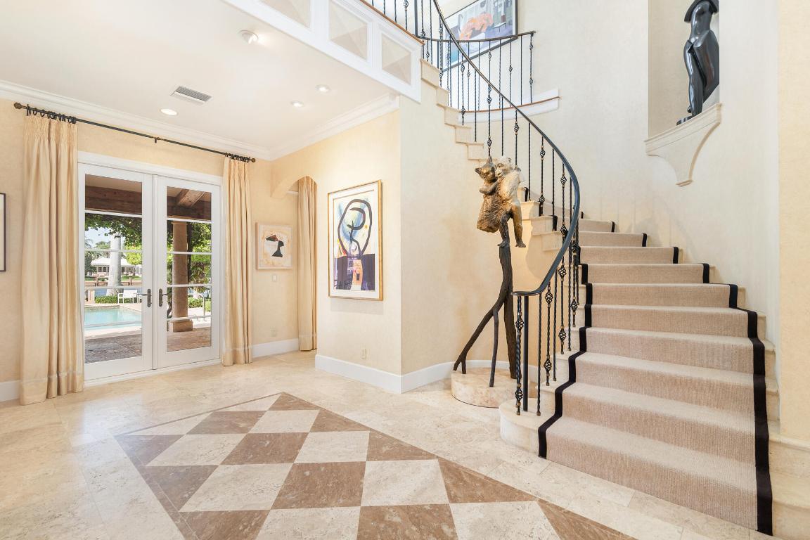 614 Tarpon Palm Beach, FL 33480