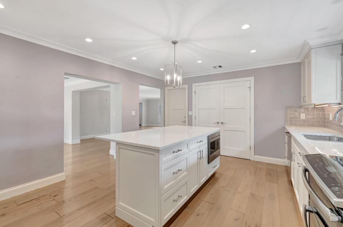 4410 NE 24th Lighthouse Point, FL 33064